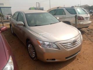 2009 Toyota Camry Gold