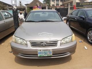 2001 Toyota Camry Gold