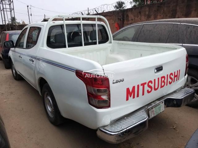 2012 Mitsubishi L200 White