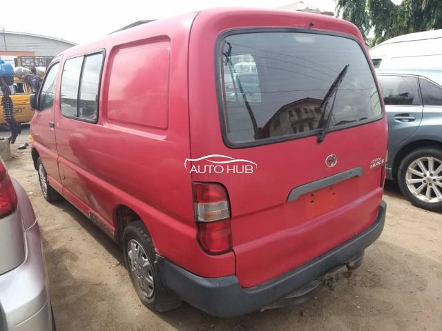 1999 Toyota Hiace Red