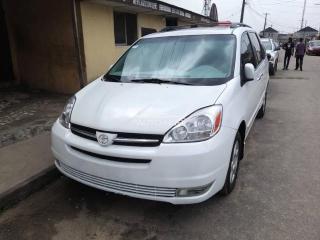 2005 Toyota Sienna White