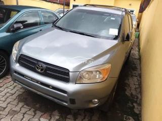 2007 Toyota RAV4 Silver