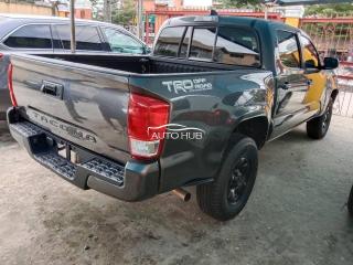 2017 Toyota Tacoma Gray