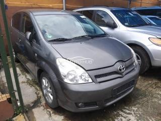 2006 Toyota Corolla Verso Grey