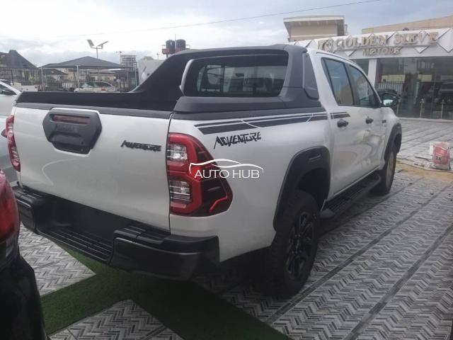 2022 Toyota Hilux Adverture White