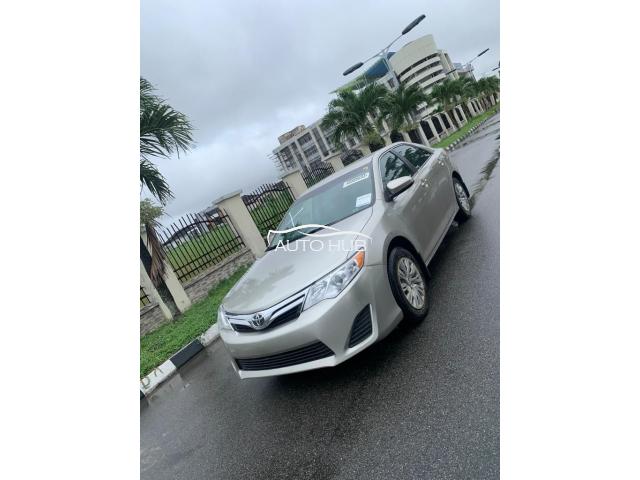 2014 Toyota Camry LE Silver