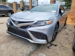 2018 Toyota Camry Silver