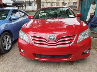 2011 Toyota Camry XLE Red
