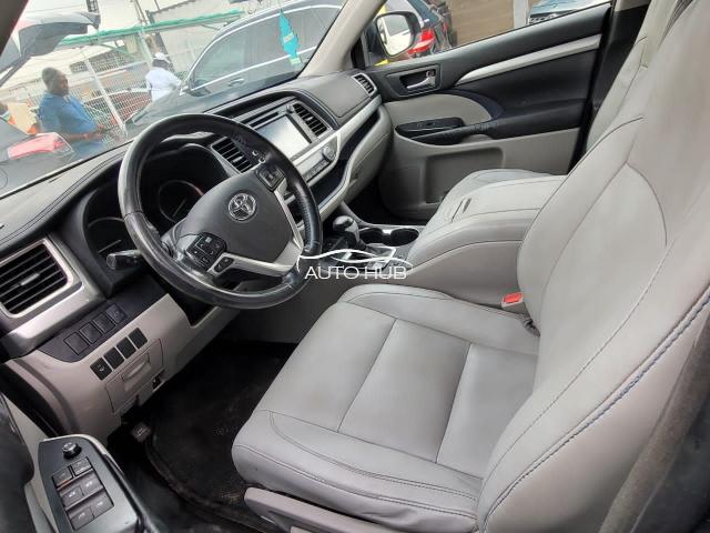 2015 Toyota Highlander Grey