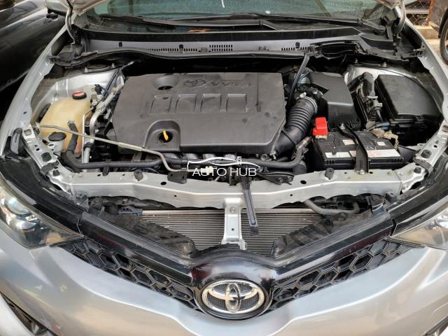 2016 Toyota Auris Silver