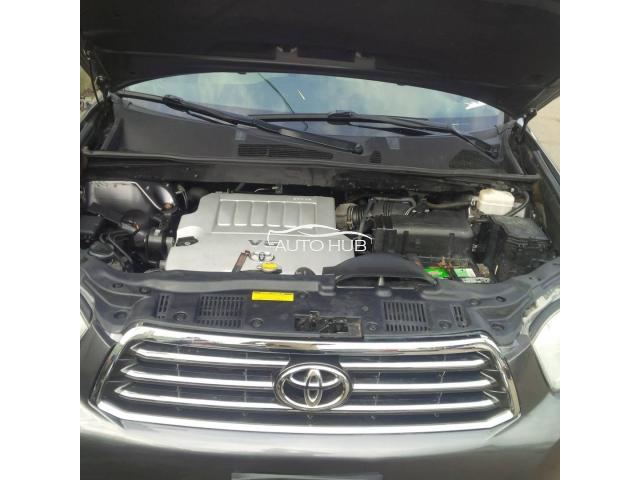 2010 Toyota Highlander available for sale