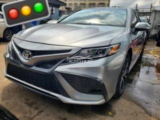 2020 Toyota Camry Silver
