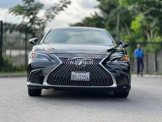 DISTRESS SALE FOREIGN USED 2019 LEXUS ES350