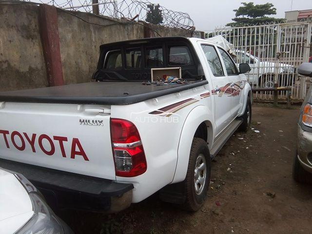 Toyota hilux 2013