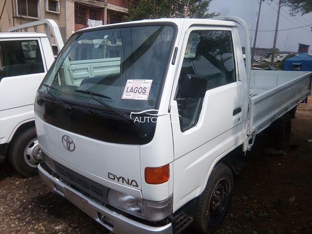 Toyota dyna 100 (2000)