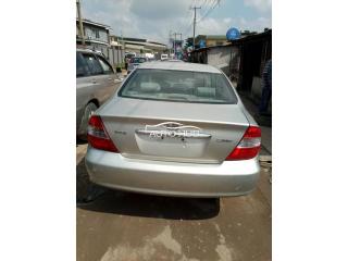 2004 Toyota Camry Gold
