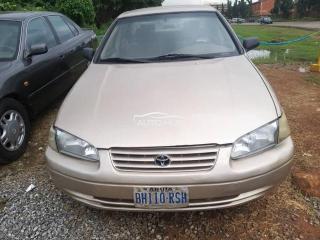 1998 Toyota Camry Gold