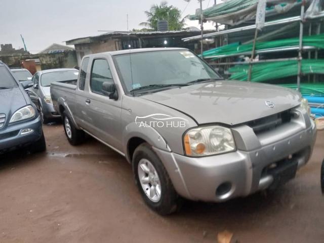 2004 Nissan Frontier Silver