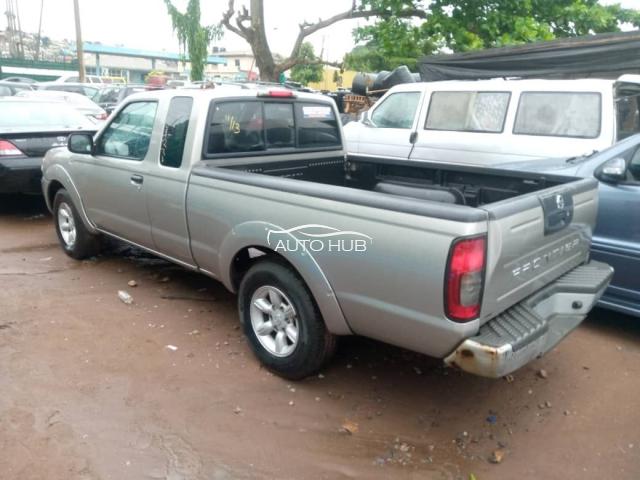 2004 Nissan Frontier Silver