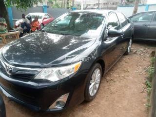 2012 Toyota Camry XLE Blue