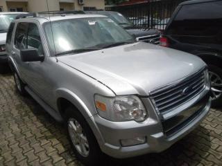 2010 Ford Explorer Silver