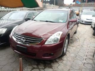 2012 Nissan Altima Red