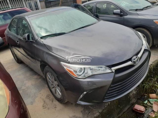 2016 Toyota Camry LE Grey