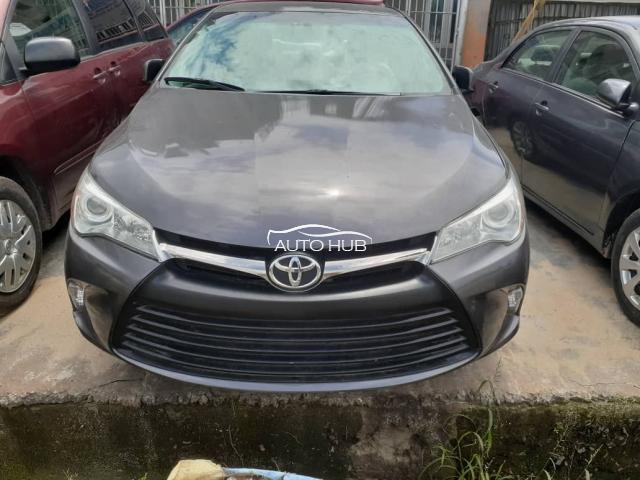 2016 Toyota Camry LE Grey