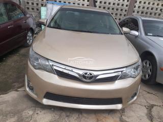 2012 Toyota Camry Gold